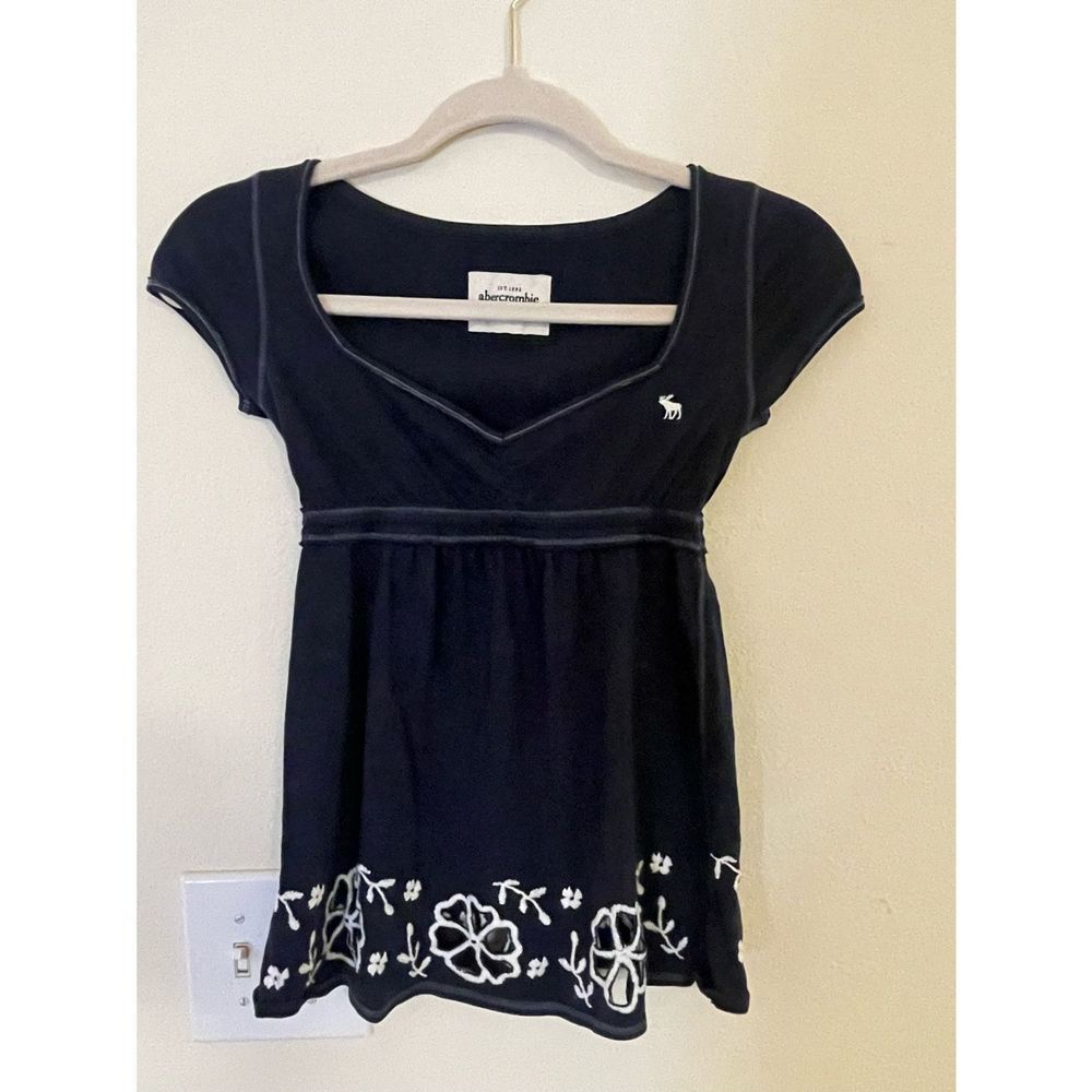 Abercrombie kids shirt